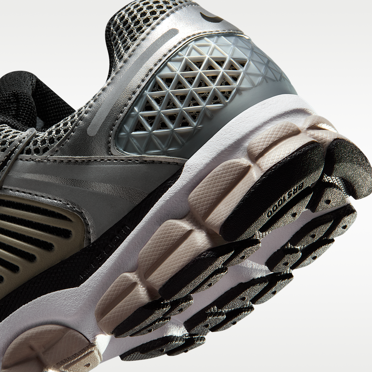 Nike Zoom Vomero 5