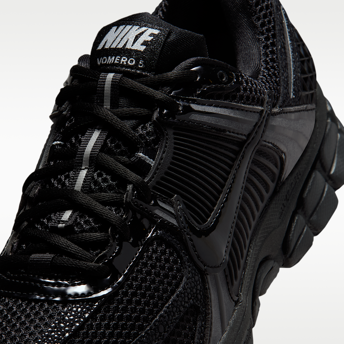 Nike Zoom Vomero 5